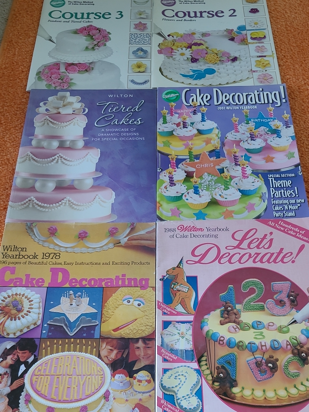 Wilton Yearbook Cake Decorating Collection -6 Books